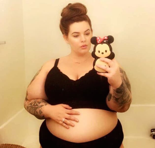 Tess Holliday took a sexy selfie in lingerie | Revelist