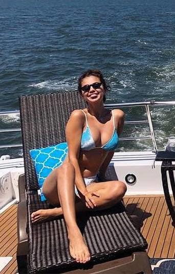 Selena gomez im bikini