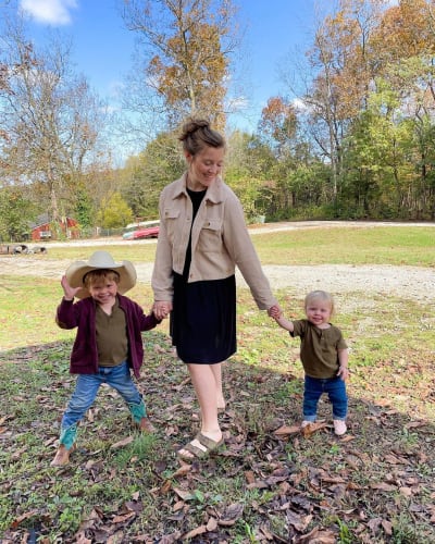 Joy-Anna Duggar Enjoys the Autumn with Gideon and Evelyn