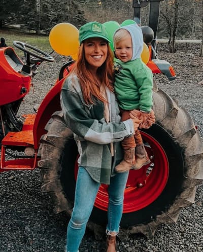Audrey Roloff Holds Bode