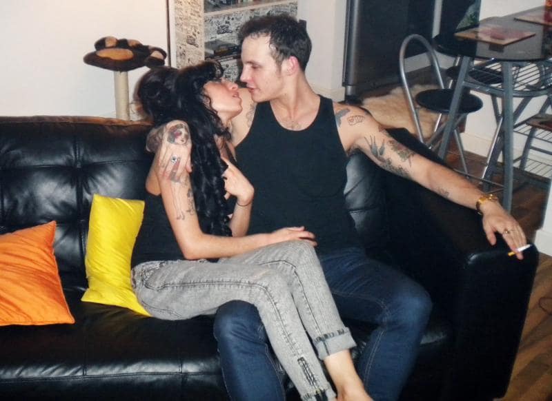 Amy Winehouse Blake Fielder Civil Cuddle The Hollywood Gossip