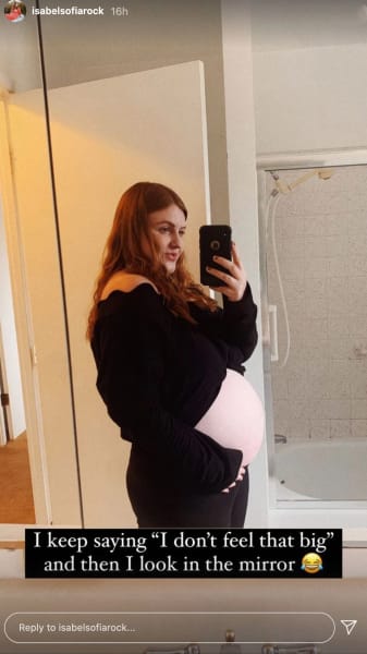 Isabel Roloff Pregnant Pic