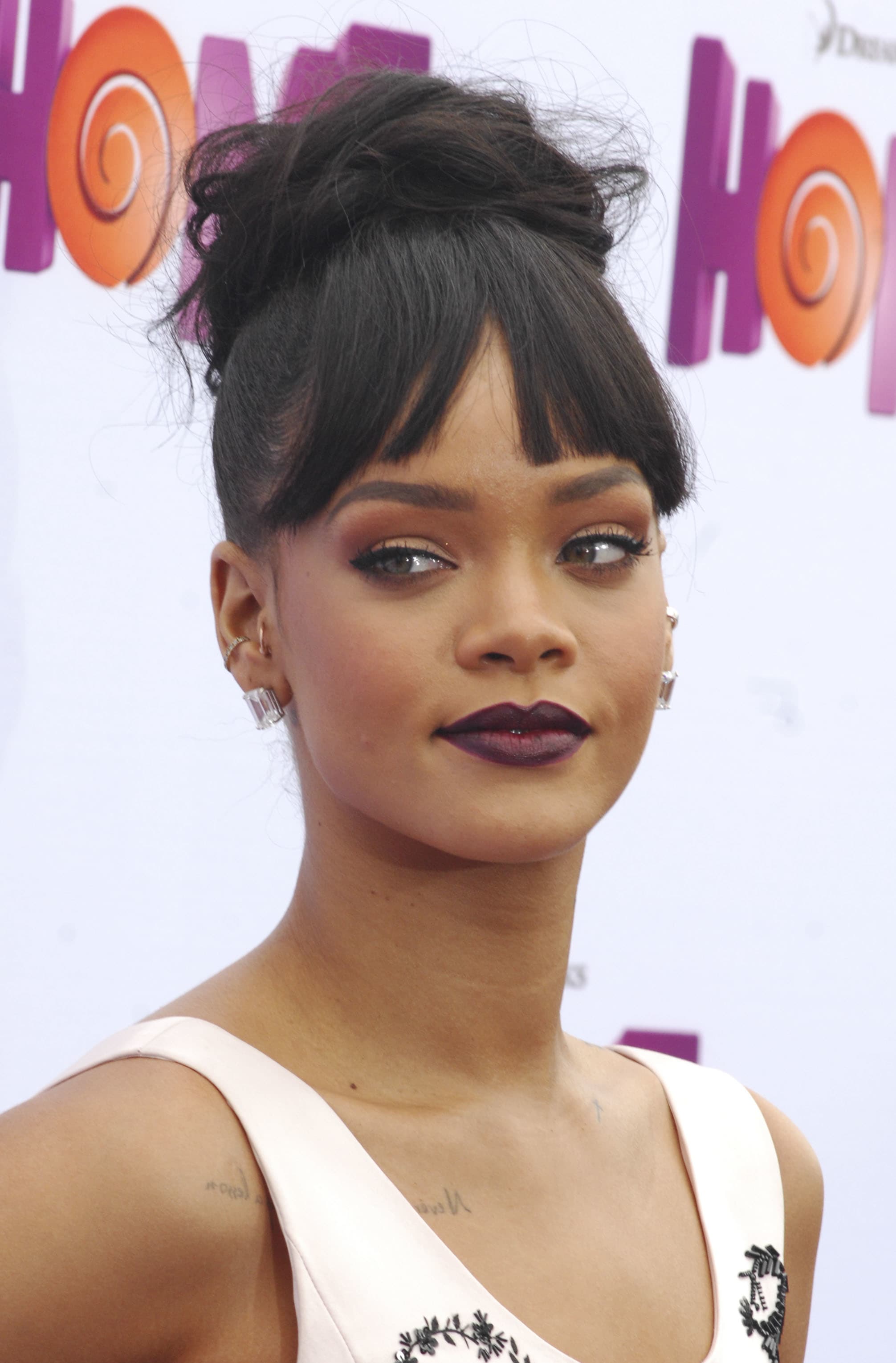 Rihanna dating som 2015