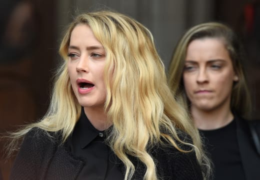 Amber Heard outside the courthouse
