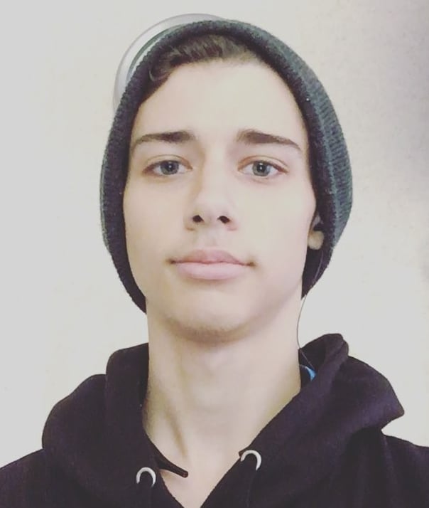 Uriah Shelton of Girl Meets World and 13 Reasons Why has been accused of vi...