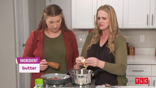 Christine Brown cooks with Mykelti 05 (white lasagna)