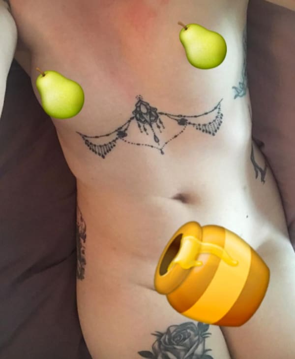 Naked uncensored dunham lena Lena Dunham