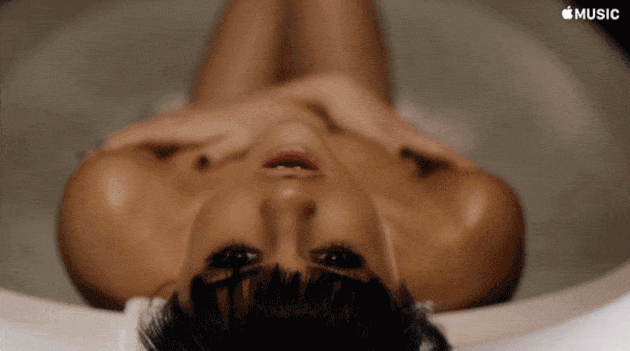 Selena Gomez Naked GIF - The Hollywood Gossip