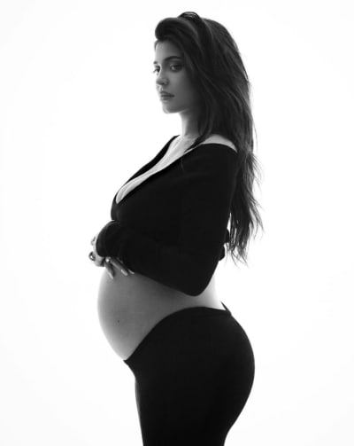 Kylie Jenner's Maternity Photo