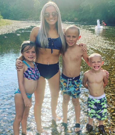 Mackenzie McKee und 3 süße Kinder