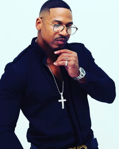 The 50-year old son of father Moses Jordan  and mother Penny Daniels Stevie J in 2022 photo. Stevie J earned a  million dollar salary - leaving the net worth at 5 million in 2022