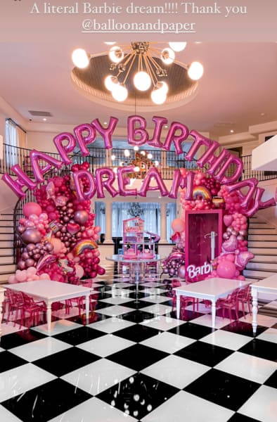 Dream's birthday decor via Khloe IG