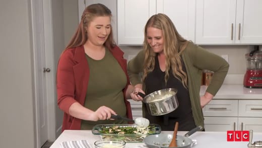 Christine Brown cooks with Mykelti 07 (white lasagna)