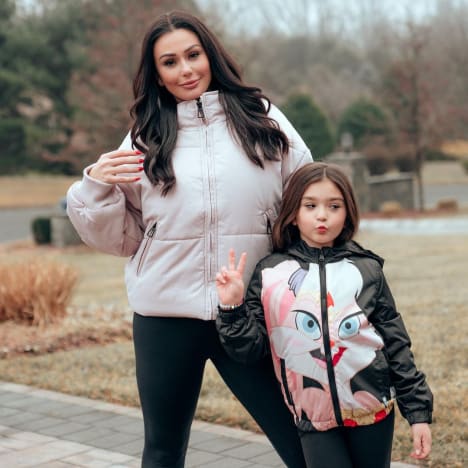 Jenni Farley y su hija Meilani promocionan Fashion Nova
