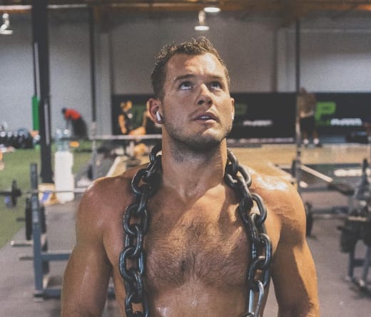 Colton Underwood Works Out Shirtless