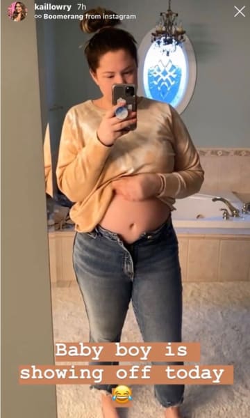 Kailyn Lowry Strips Down For Topless Photo Two Months 