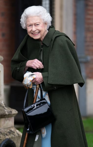 Ratu Elizabeth II di Luar